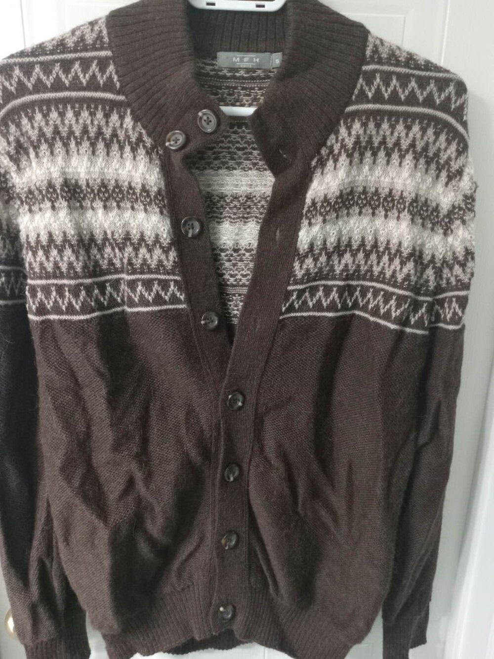 100% Baby Alpaca from Peru sweater button down new without tags